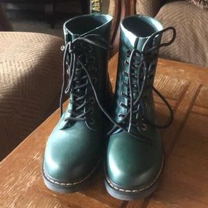 Dr. Marten’s Air Wair boot